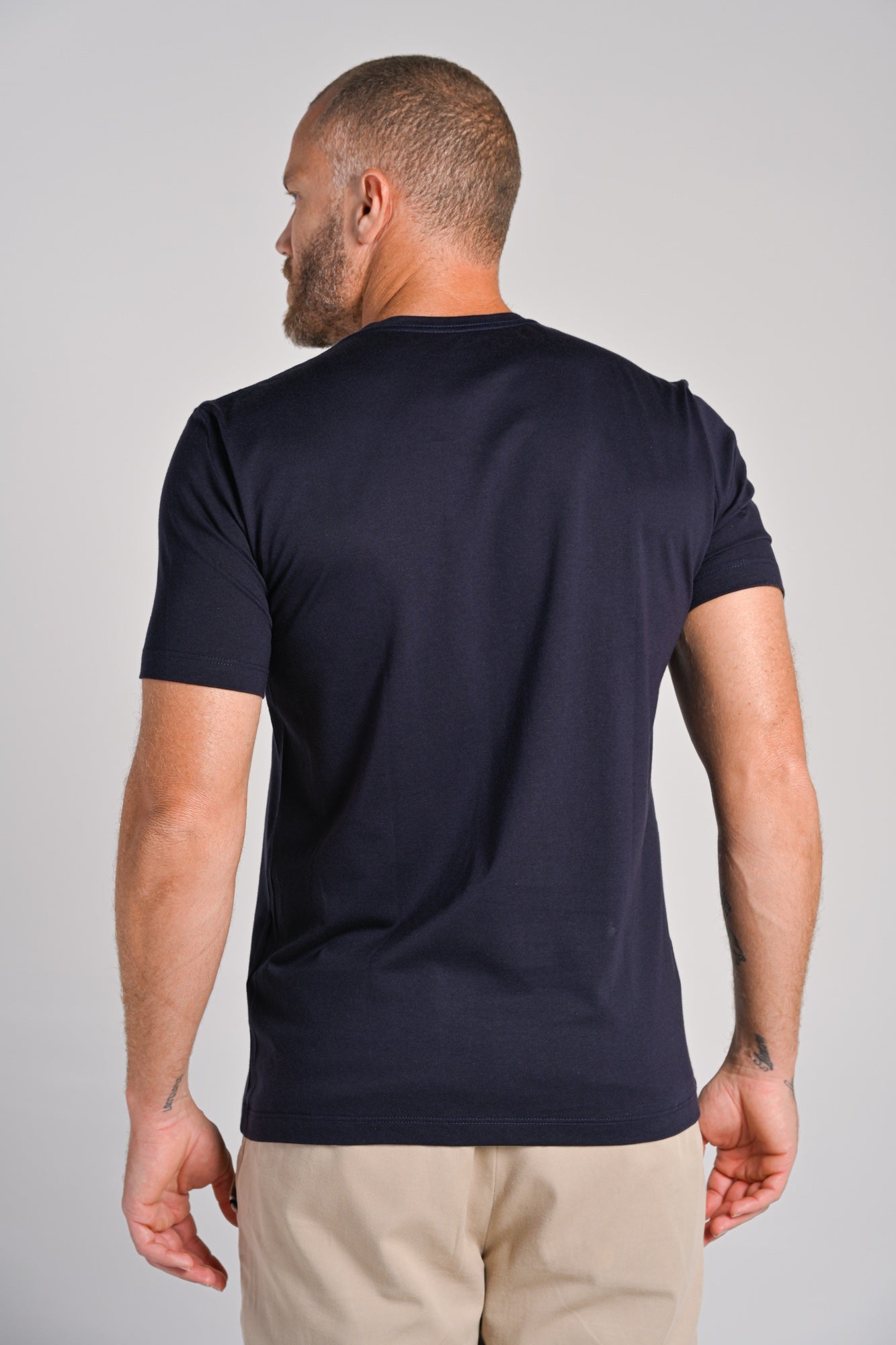 Camiseta Original Gola V Algodão Egípcio com Elastano Azul Noite - Be_cava