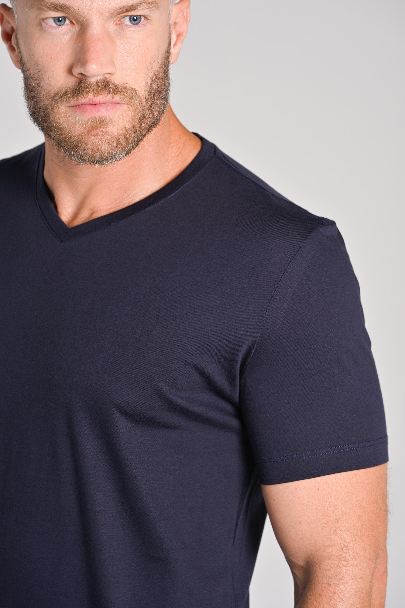 Camiseta Original Gola V Algodão Egípcio com Elastano Azul Noite - Be_cava