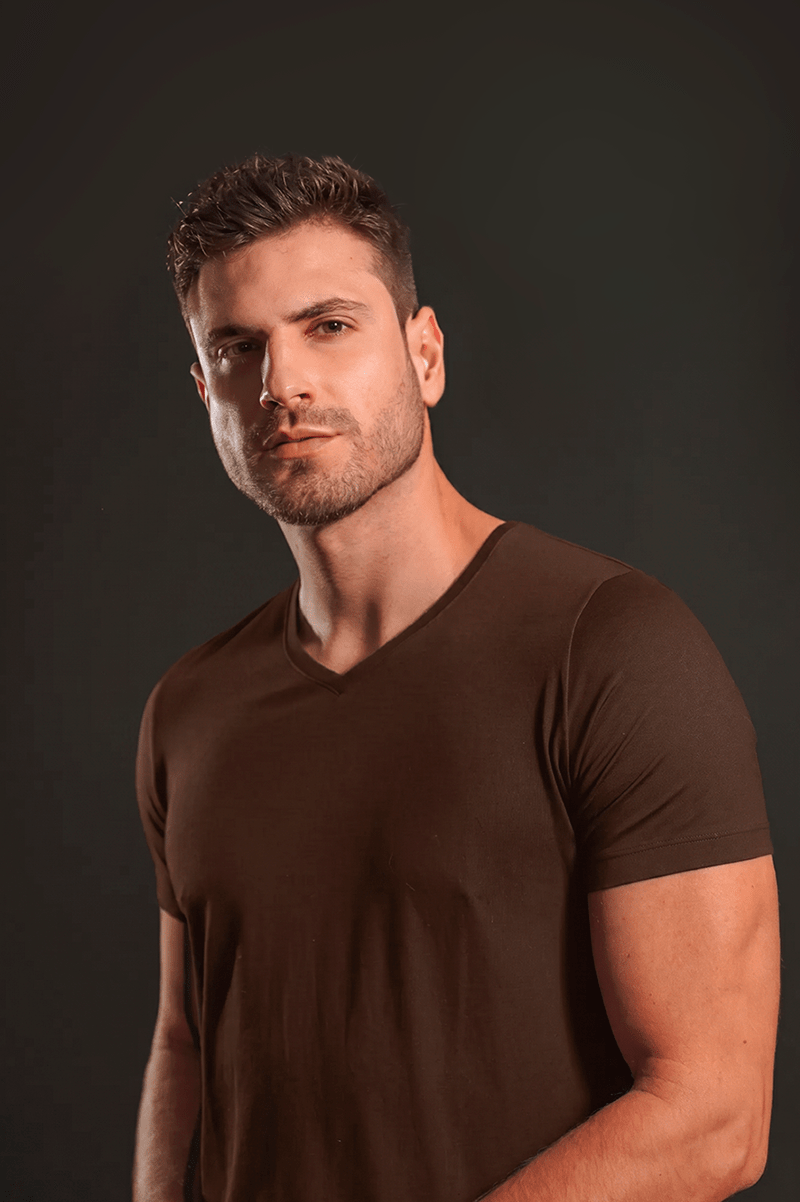 Camiseta Original Gola V Algodão Egípcio com Elastano Coffe - Be_cava