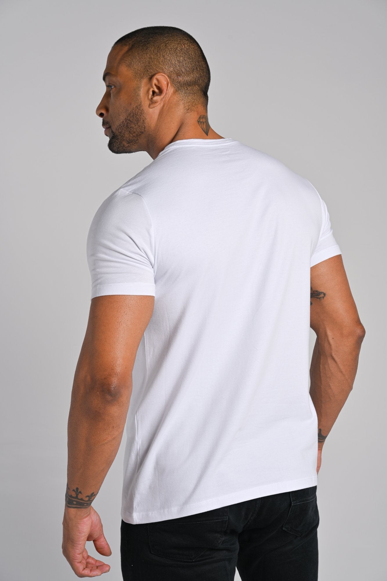 Camiseta Pima Original Gola V Branca - Be_cava