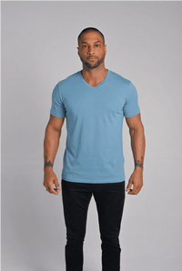 Camiseta Pima Original Gola V Cobalto - Be_cava