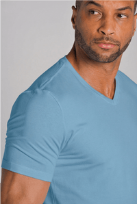 Camiseta Pima Original Gola V Cobalto - Be_cava