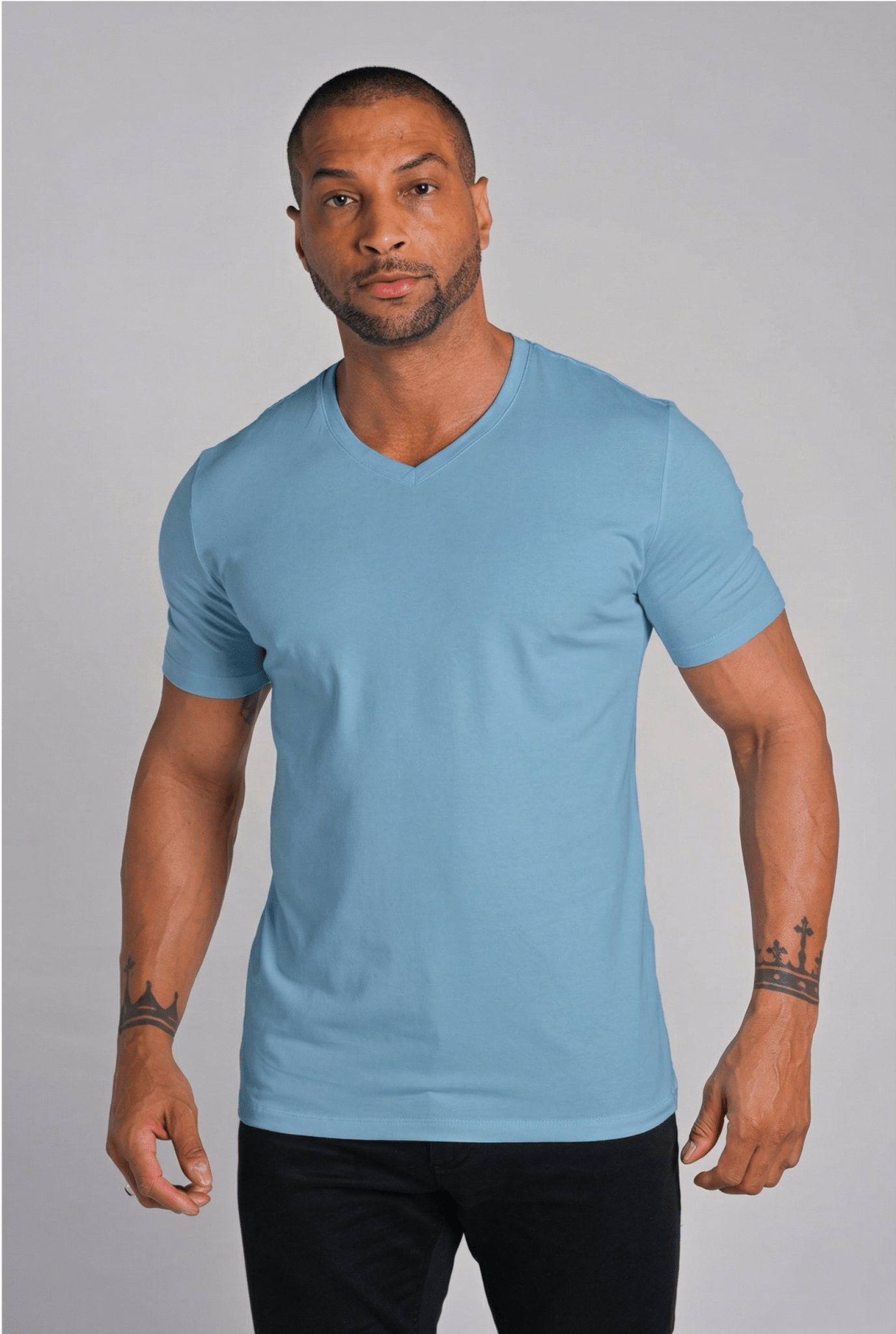 Camiseta Pima Original Gola V Cobalto - Be_cava