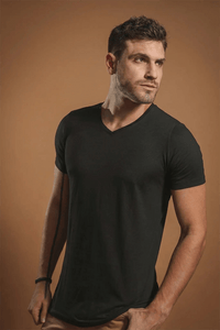 Camiseta Pima Original Gola V Preta - Be_cava